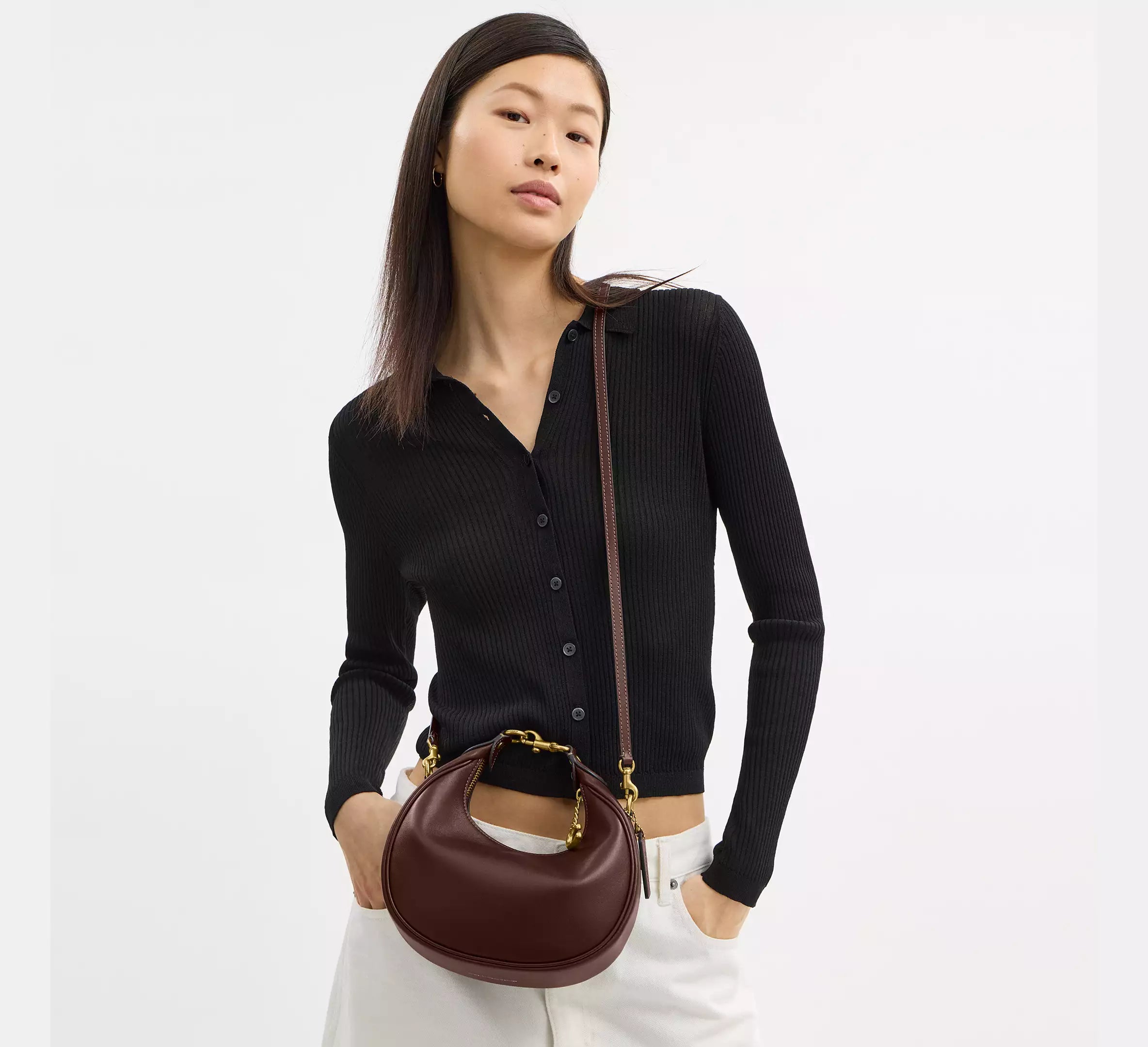 (PREORDER) COACH - Jonie Bag 22 CBG16