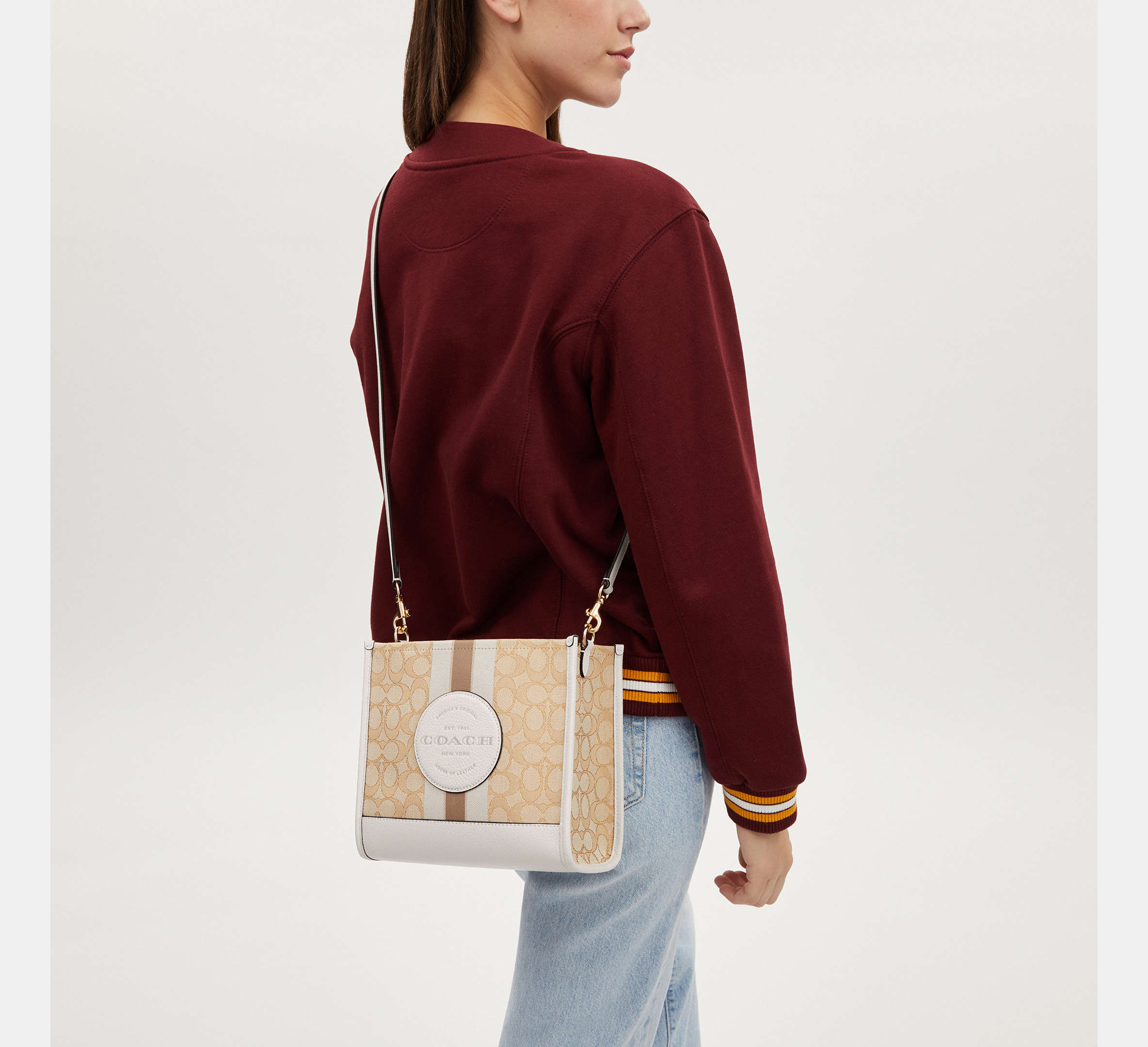 (PREORDER) COACH - Dempsey Tote 22 In Signature Jacquard With Stripe And Coach Patch CQ878