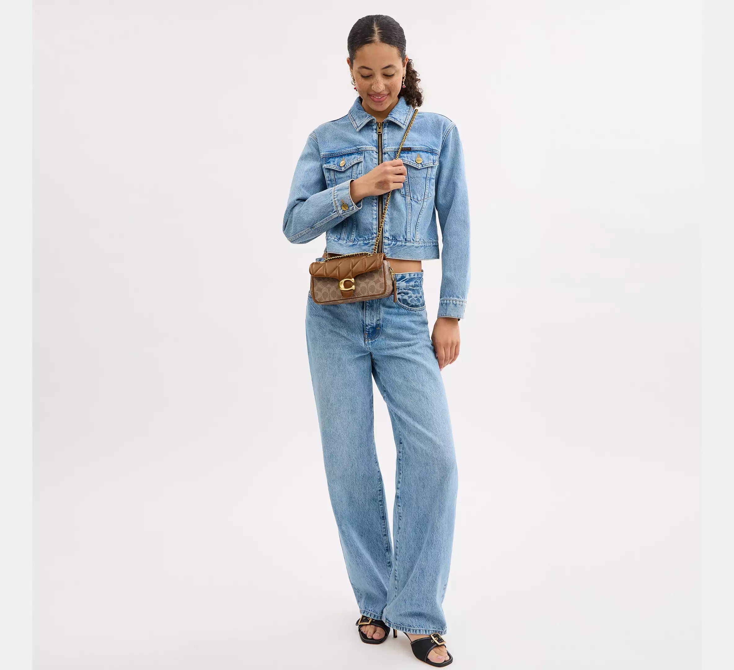 (PREORDER) COACH - Tabby Shoulder Bag 20 In Signature Canvas With Quilting CY816