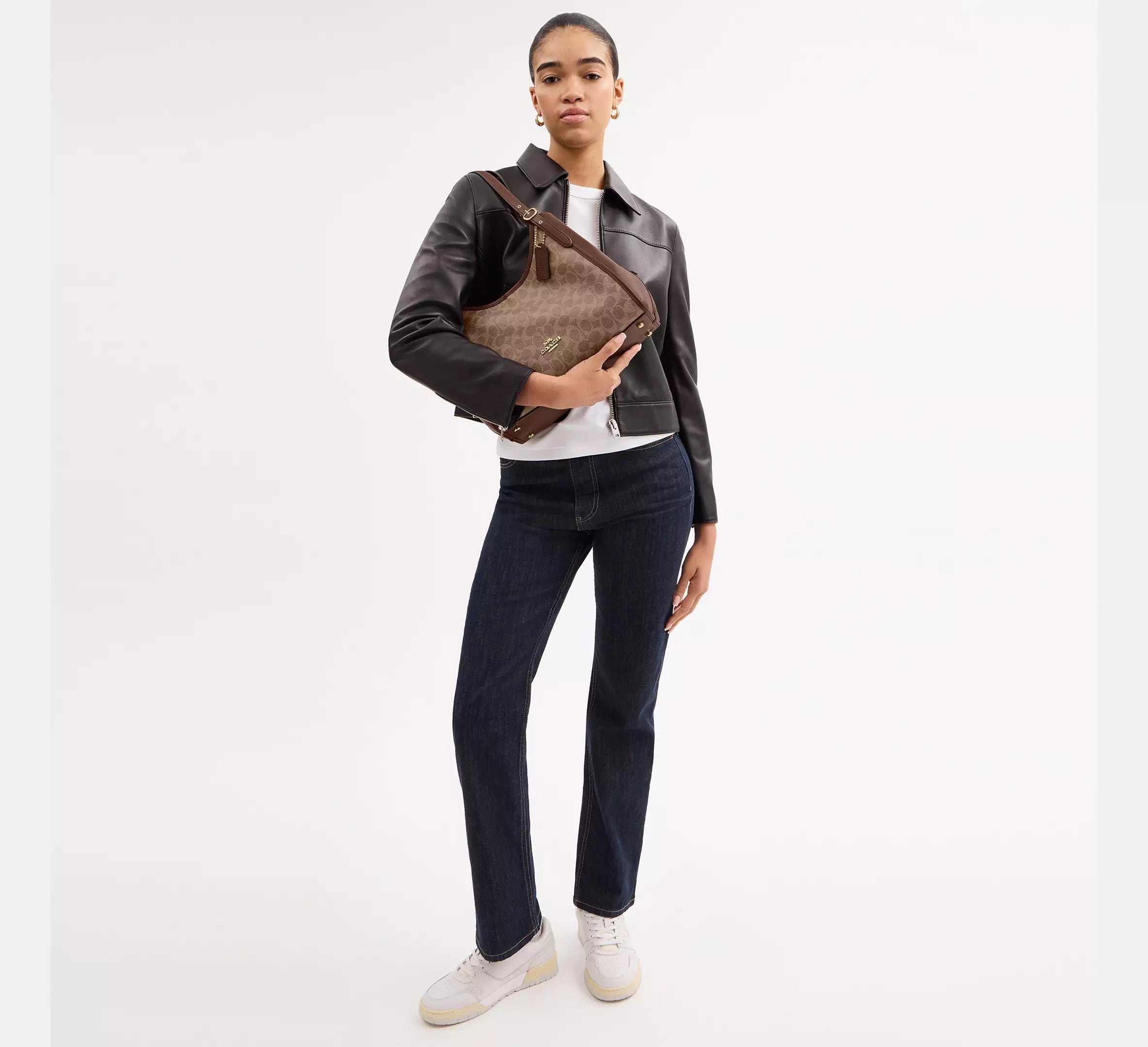 (PREORDER) COACH - Erin Shoulder Bag CAQ86 | In Signature Canvas CAQ87