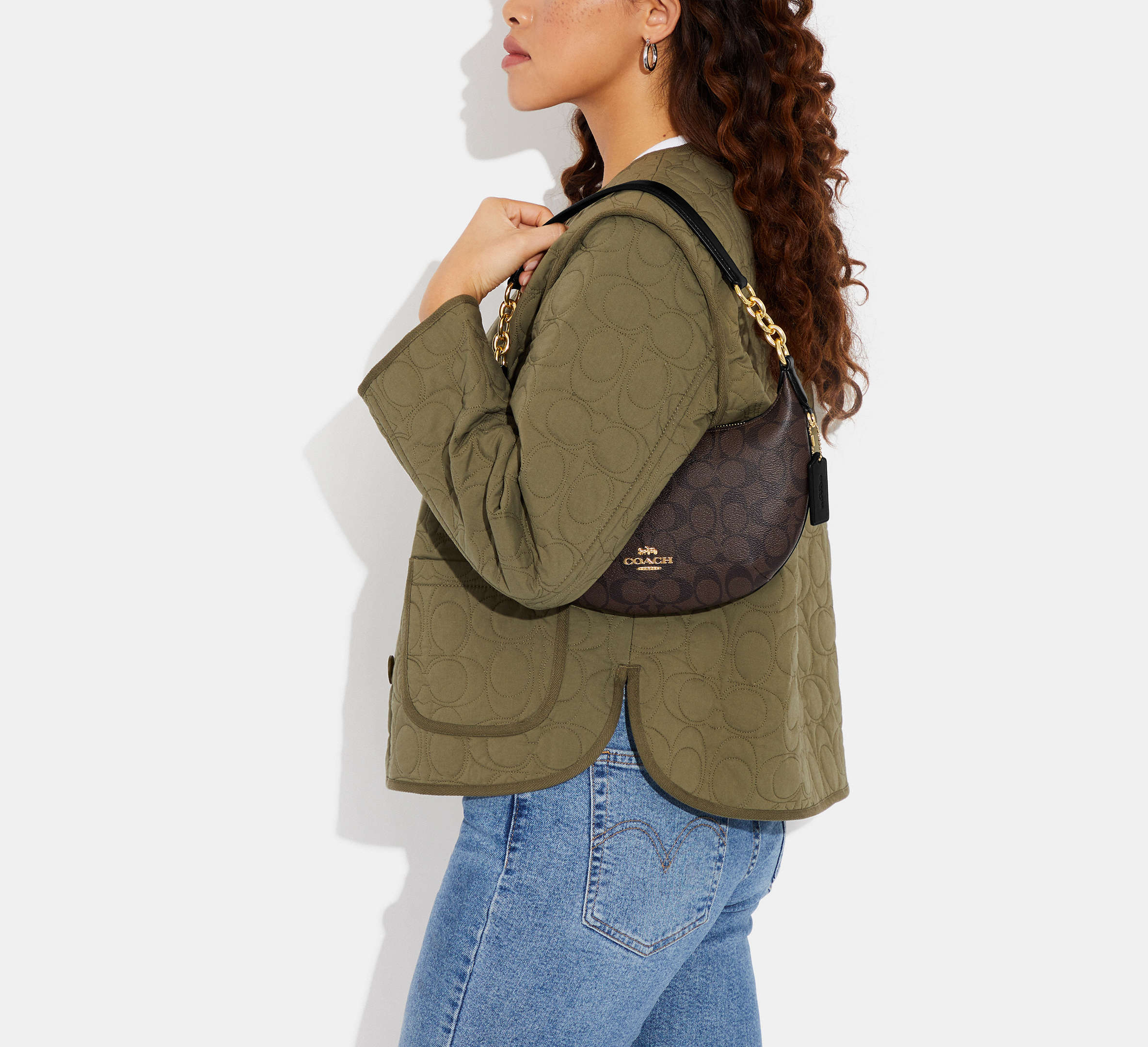 (PREORDER) COACH - Payton Hobo In Signature Canvas CE620